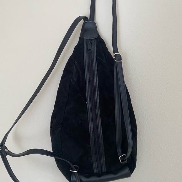 REAL LEATHER backpack - Picture 3 of 4